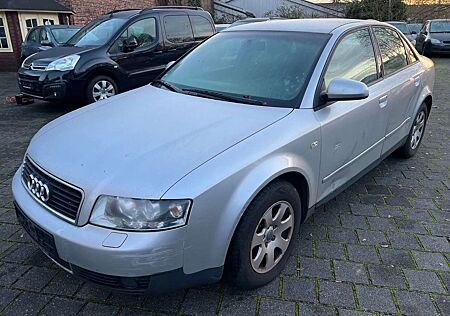 Audi A4 Lim. 2.0 AUTOMATIK/XENON/KLIMAAUTOMATIK