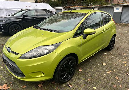 Ford Fiesta Trend 82 PS Klima Allwetter EFH ZV TÜV NEU