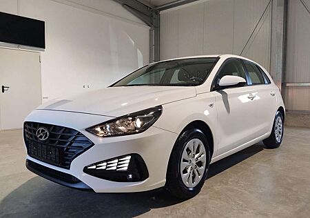 Hyundai i30 Plus Edition 1.0 T-GDI 120 PS Tempomat-DAB-Klim...
