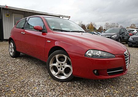 Alfa Romeo 147 1.6 T.Spark |ZR 2021 NEU| |Leder| |PDC|