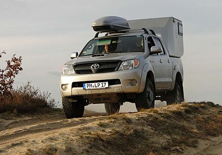 Toyota Hilux 4x4 Double Cab