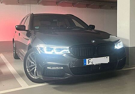 BMW 530i 530 5er Touring xDrive Touring Aut. M-Paket Pano