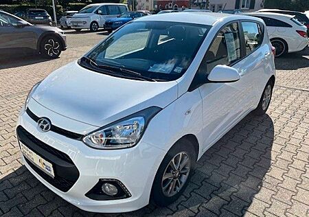 Hyundai i10 1.0 YES! Silver