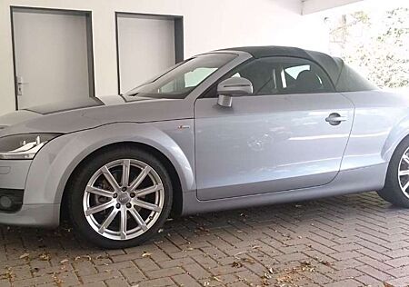 Audi TT Roadster 2.0 TFSI