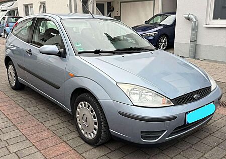 Ford Focus 70.000 KM + Neu Tüv + gepflegter Zustand