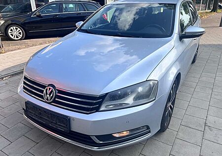 VW Passat Variant Volkswagen Diesel 1.6 TDI Navi-Alu-Pdc-Mfl