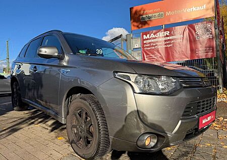 Mitsubishi Outlander PHEV Intense 4WD*KEYLESS*KAMERA