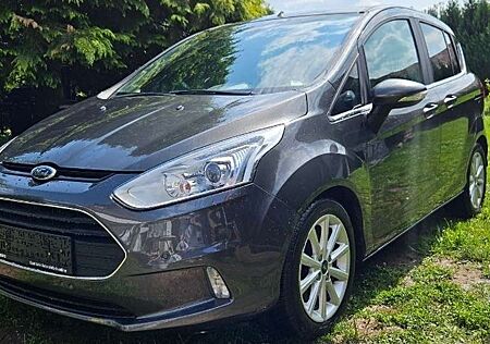 Ford B-Max 1.0 EcoBoost Titanium