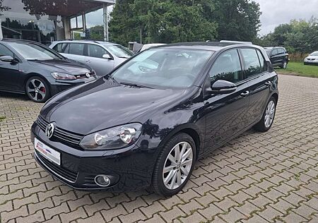 VW Golf Volkswagen 1.4 TSI Highline aus 1HD.