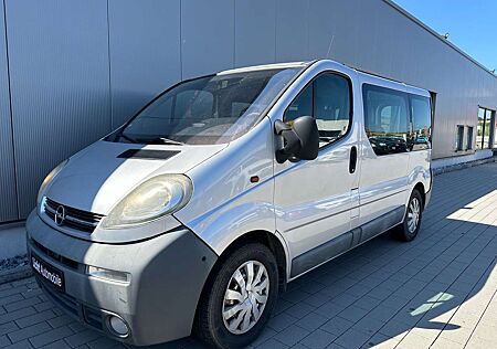 Opel Vivaro Kombi L1H1 2,7t Rollstuhlrampe-Auffahrrampe