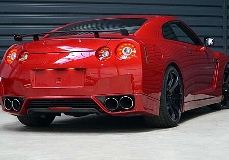 Nissan GT-R Black Edition