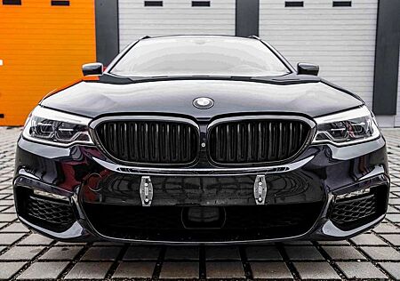 BMW 540i 540 xDrive Touring Aut. Luxury Line