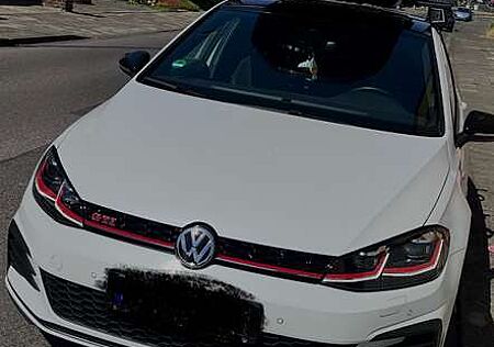 VW Golf GTI Volkswagen (BlueMotion Technology) DSG Performance