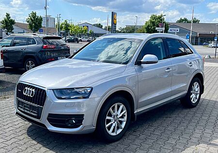 Audi Q3 2.0 TDI quattro *1.HAND/ NAVI/ PANORAMA/ WR*