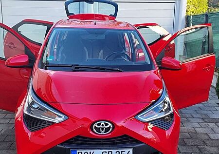 Toyota Aygo x-shift x-play club