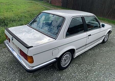 BMW 325 eta