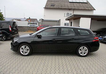 Peugeot 308 BlueHDi NAVI KAMERA SITZHEI PEMPOMAT LED PDC