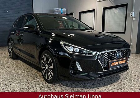 Hyundai i30 Intro 1,4/Navi/Klima/Panorama/Alu/Top-pflege
