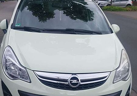 Opel Corsa 1.4 16V Satellite