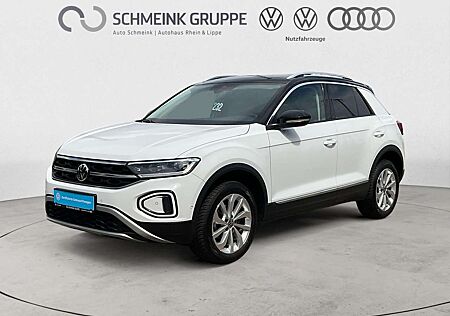 VW T-Roc Volkswagen 1.5 TSI DSG Style AHK Navi Allwetter ACC