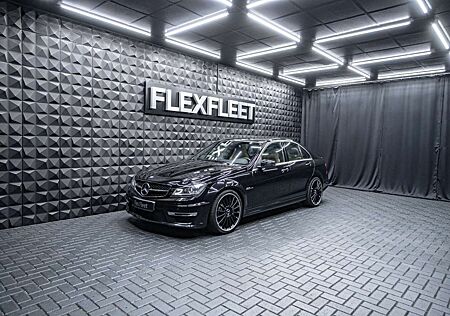 Mercedes-Benz C 63 AMG Deutsch U-Frei 2Hand