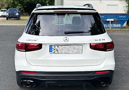 Mercedes-Benz GLB 35 AMG 4Matic Speedshift DCT 8G