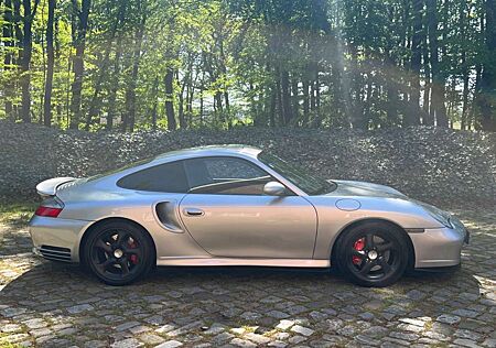 Porsche 996 Turbo Coupe, Scheckheftgepflegt