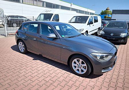 BMW 116 i Lim. Automatik Navi Leder