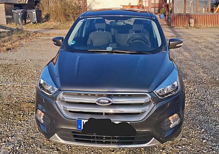 Ford Kuga 1.5 EcoBoost 2x4 Trend