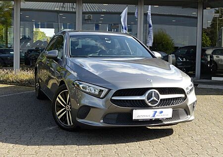 Mercedes-Benz A 200 d Aut. AHK Navi Teilleder Kamera Tempo