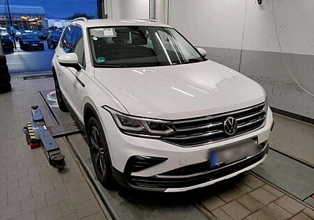 VW Tiguan Volkswagen 2.0 TDI DSG Elegance 4Motion*AHK*R-CAM*