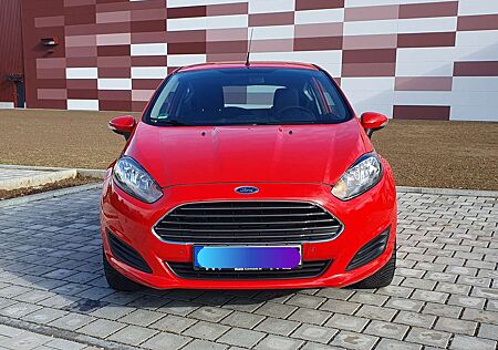 Ford Fiesta 1,0 80PS PDC Vorne Hinten Allwetter Service Tüv