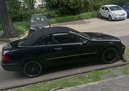 Mercedes-Benz CLK 200 Cabrio Kompressor Avantgarde