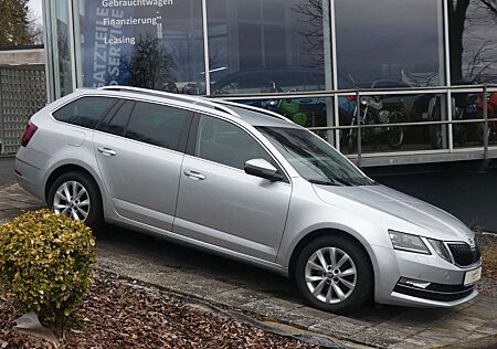 Skoda Octavia Combi Style Navi LED ACC AHK Alu