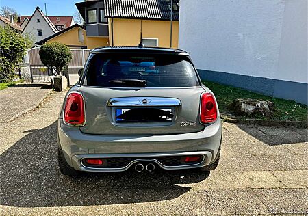 Mini Cooper S Neue Reifen und Tüv bis 01/2026