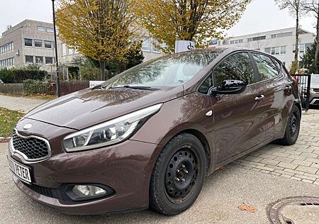 Kia Cee'd Ceed / Ceed Edition 7