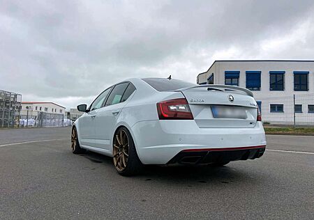 Skoda Octavia 2.0 TSI DSG RS 245