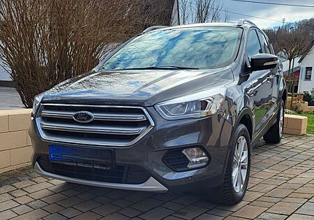 Ford Kuga 1.5 EcoBoost 2x4 Aut. Titanium 40.700 km