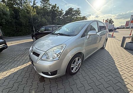 Toyota Corolla Verso 7 Sitze 2.2 D-4D Team
