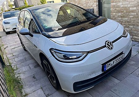VW ID.3 Volkswagen Performance Upgrade Pro 1st
