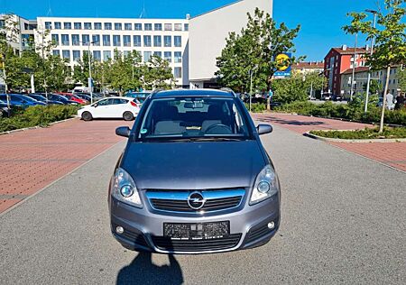 Opel Zafira 2.2 Automatik