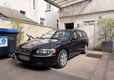 Volvo V70 D5 Aut. Momentum TÜV neu