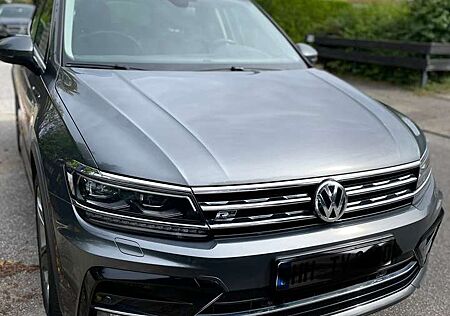 VW Tiguan Volkswagen +2.0+TDI DSG+IQ.DRIVE R-LINE