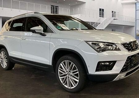 Seat Ateca gebraucht kaufen Seat Ateca Xcellence 4Drive DSG/Navi/LED/AHK/Pano/ACC Klima