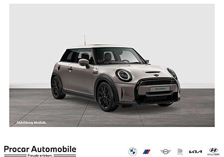 Mini Cooper S Classic Trim Aut Nav LED Pano Komfzg RFK