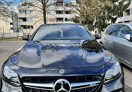 Mercedes-Benz E 63 AMG 4Matic Speedshift 9G-MCT