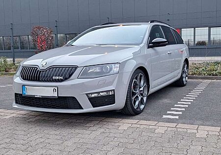 Skoda Octavia Combi 2.0 TDI (Green tec) DSG RS