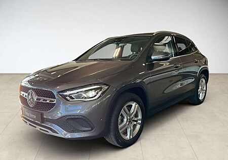 Mercedes-Benz GLA 250 e Style AUT Kam. KeyLess KlimaA LED LM