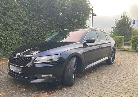 Skoda Superb Combi 2.0 TDI DSG L