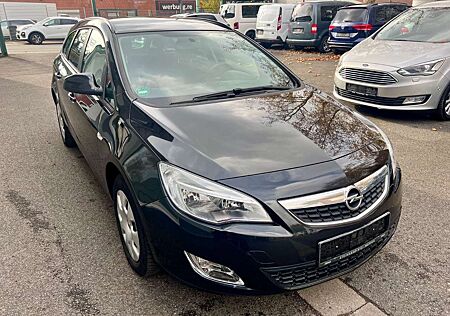 Opel Astra J Sports Design Edition"Klimaaut."HU/NEU"
